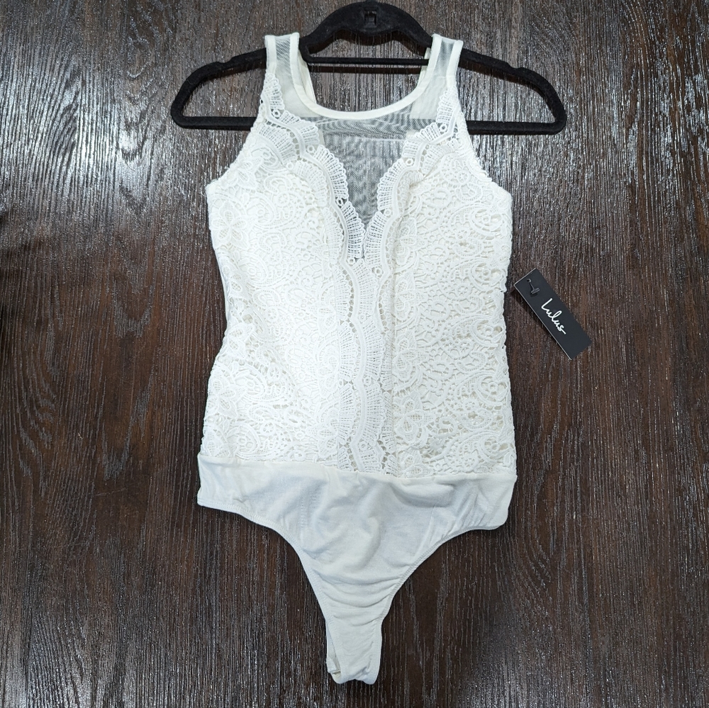 LULUs Cali Cantina White lace mesh plunge bodysuit bachelorette NWT M